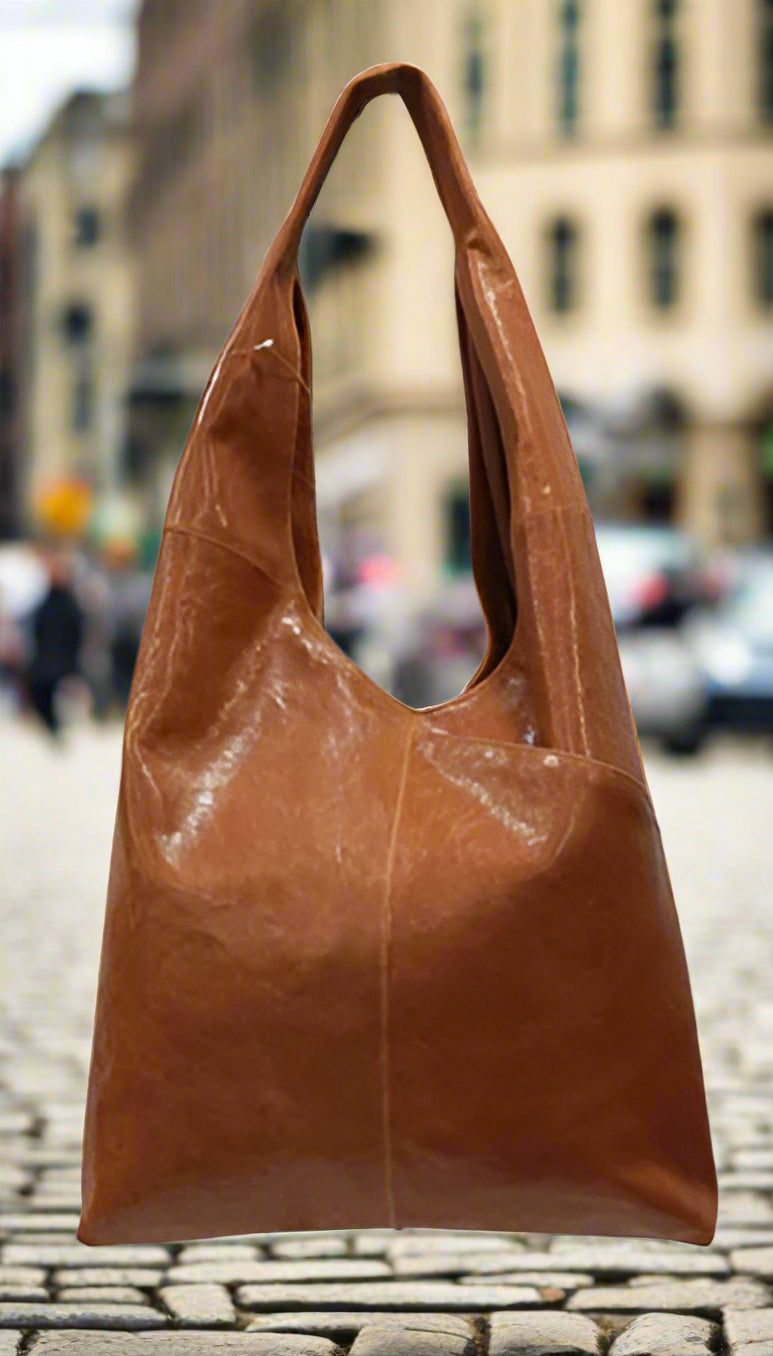 851N Trend Select 518 cow crunch washed cow hobo $59.00 - 50 pcs minimum