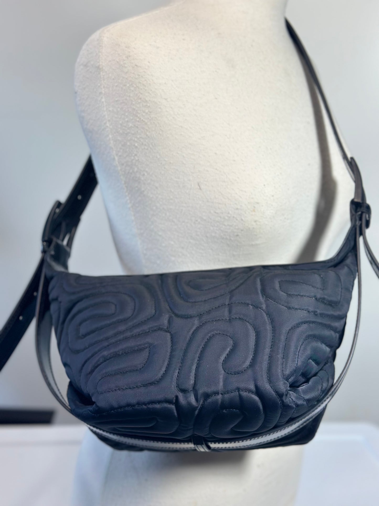 851H Trend Select 311 Quilted Shoulder Sax $47.00 - 50 pcs minimum