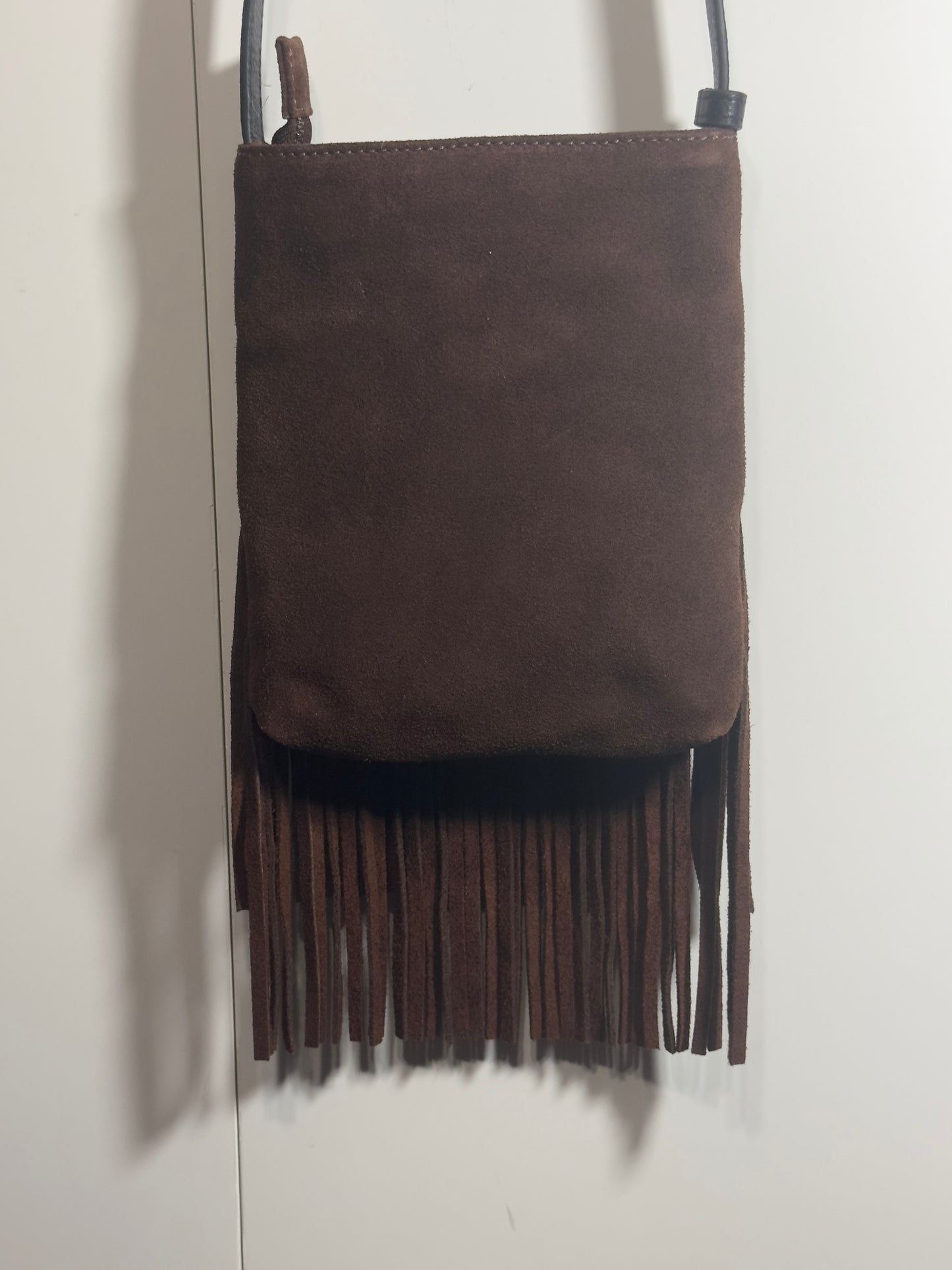 851N Trend Select 516 Cow Suede Belted & Fringed Crossbody $38.00 50 pcs minimum