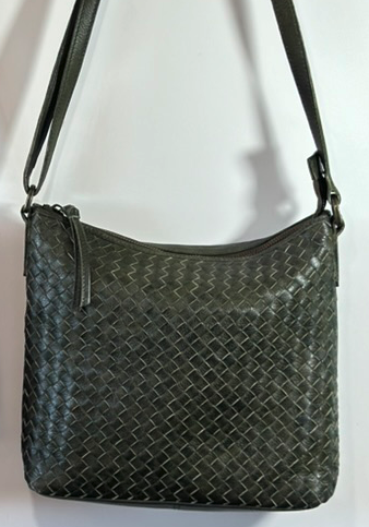 851H Trend Select 243 Cow Box Weave Crossbody $57.00 - 50 pcs minimum