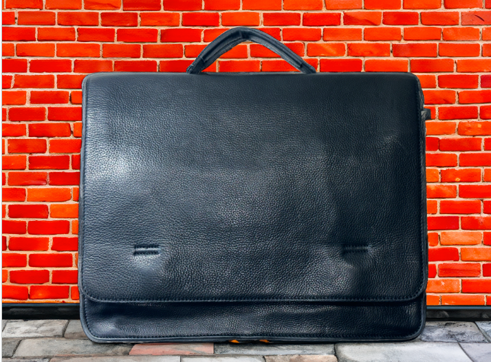 BRIKMOND 855627 100% leather executive briefcase
