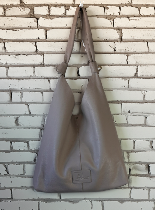 851S Trend Select 309 Pebbled Cow Hobo Trina Knott $40.00 - 50 pcs minimum