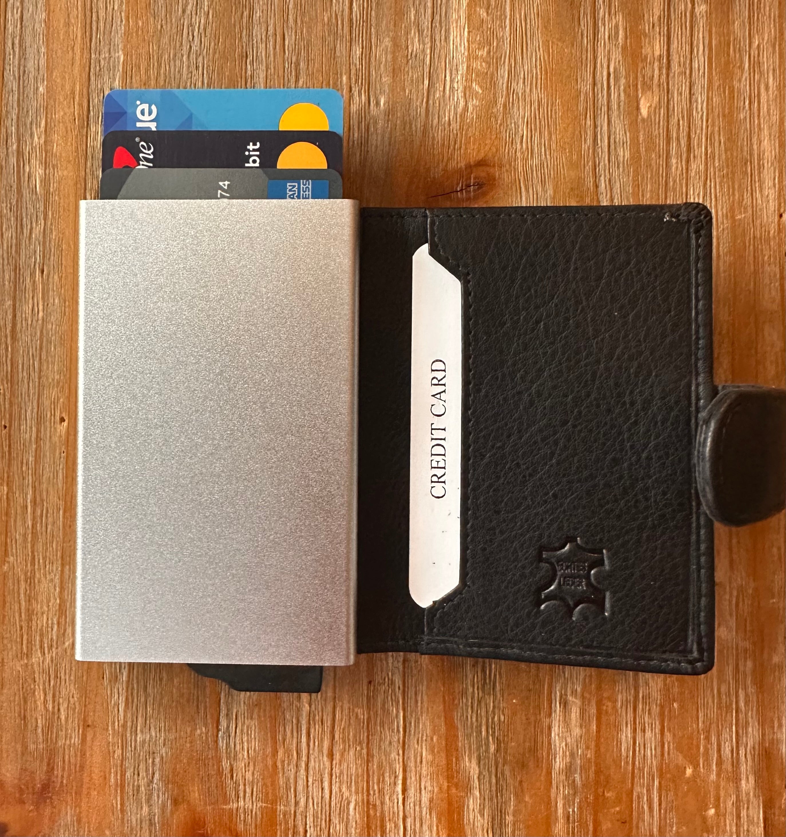 Smart Wallet with pop up card slot 20pcs @ $420.00