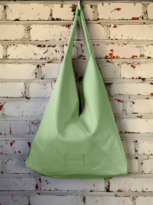 851H 822 pebbled cow leather Hobo Linda