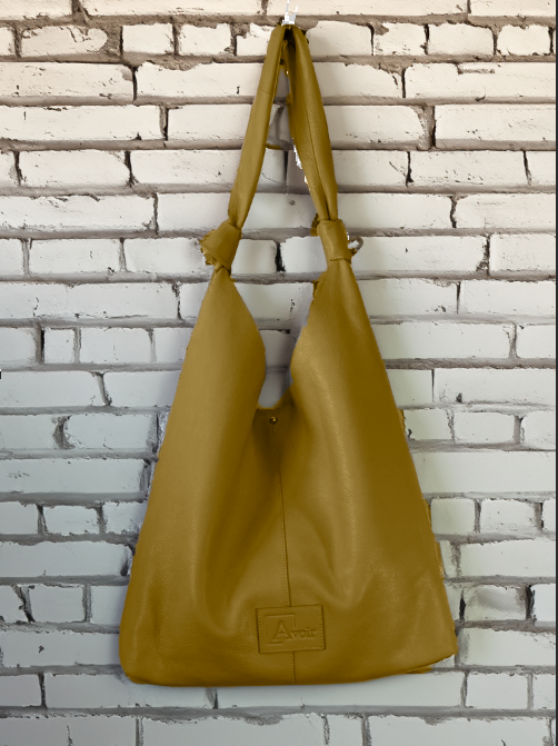 851H 823 pebbled cow leather Hobo Trina Knott