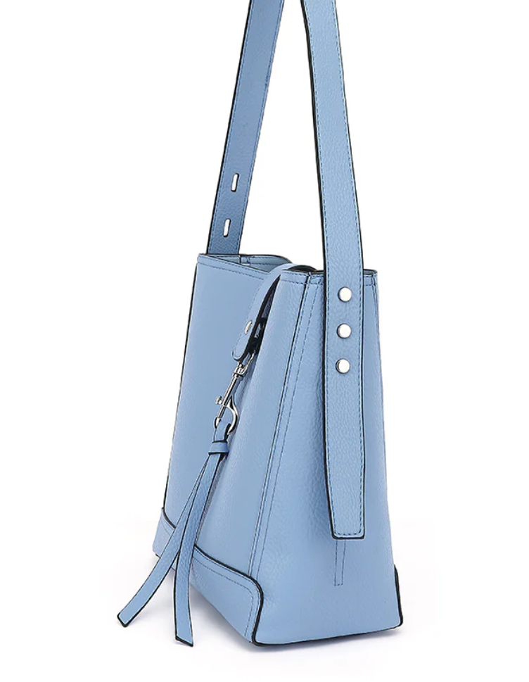 AN Ready Stock 24912 TRIPLE COMPARTMENT HOBO WITH LOCK HW   $17.00  30 PCS MINIMUM